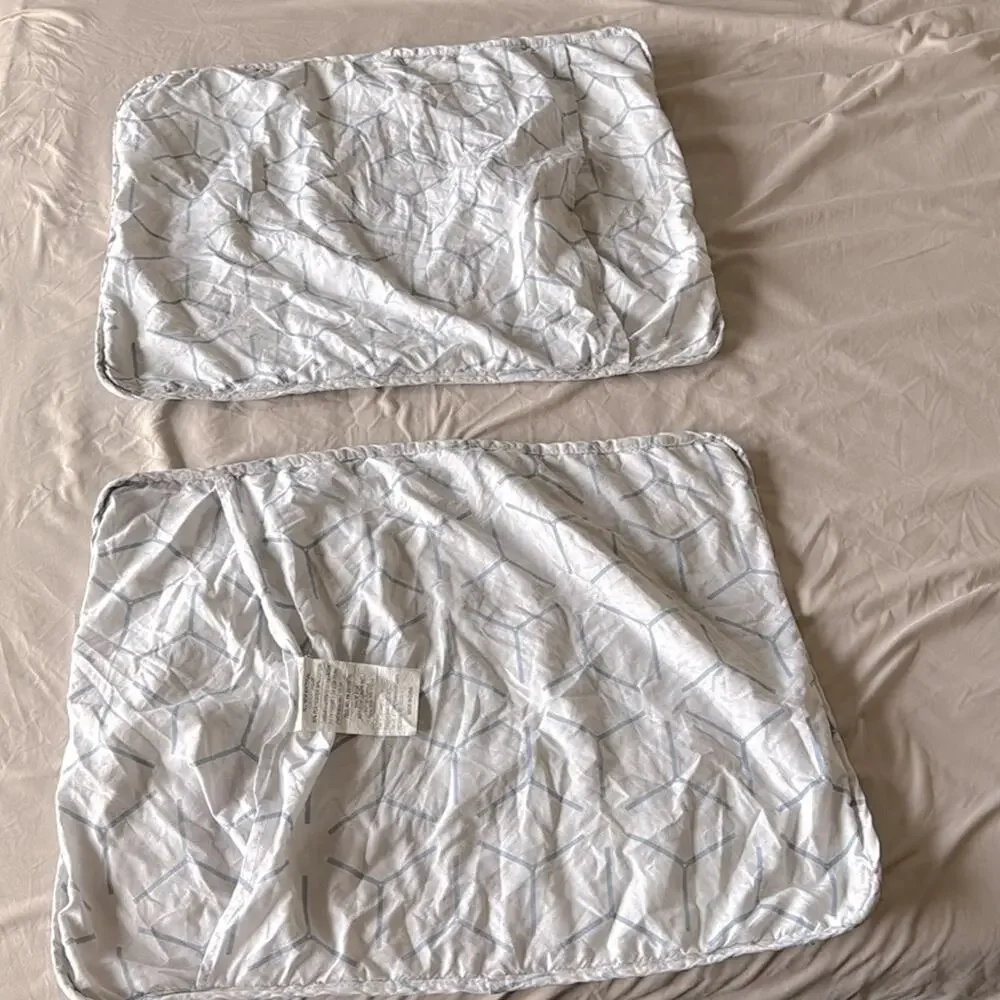 Reversible full size bed comforter thin plus two pillowcases
